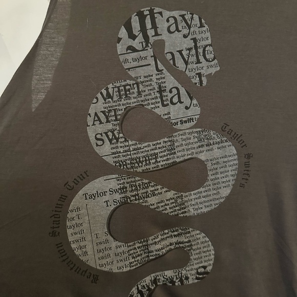 Taylor Swift Reputation Merch - Picture 2 of 4